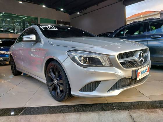MERCEDES-BENZ CLA 200 1.6 FIRST EDITION TURBO GASOLINA 4P AUTOMATIZADO